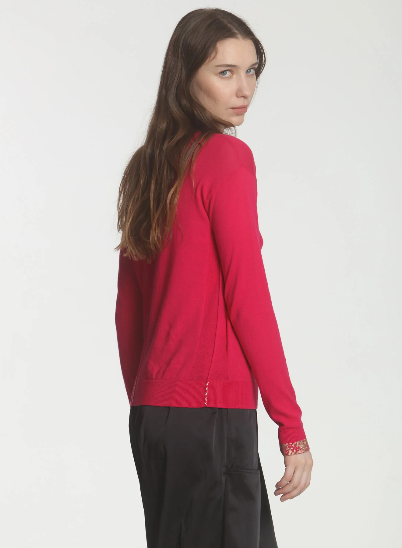 2944s Label+thread Goldie Crew