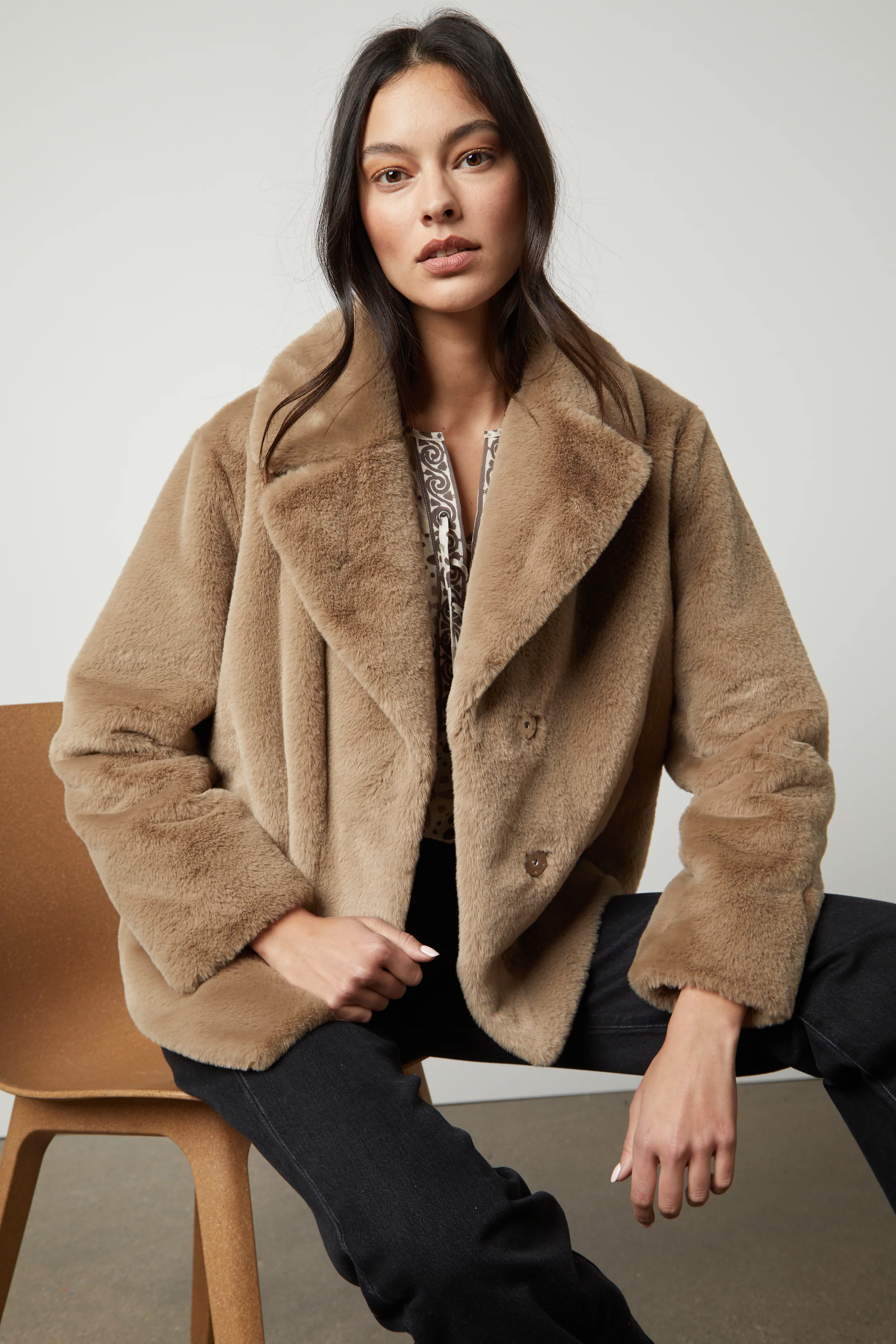 RAQUEL05 Velvet Jacket