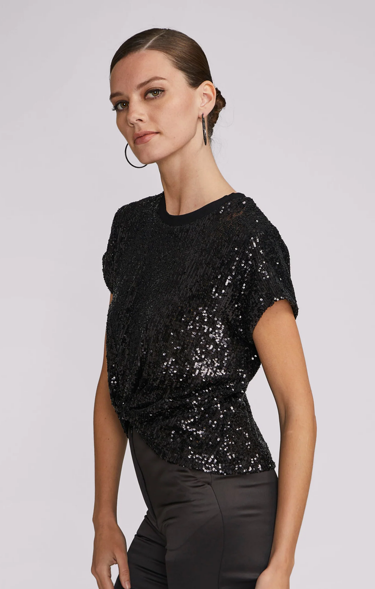 H23150-1b Generation Love Bora Sequin Top