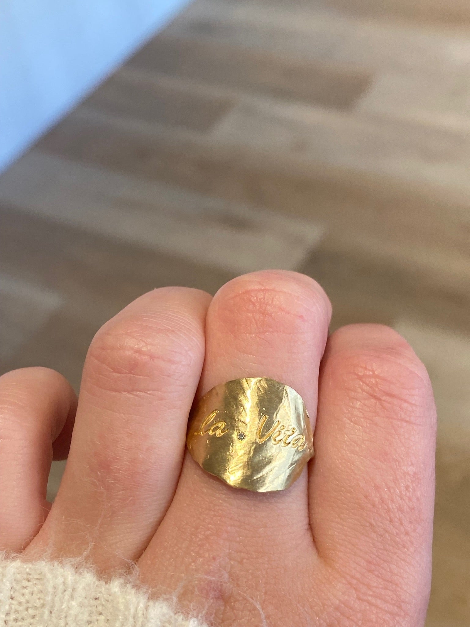 WD102 14kt La Vita Leaf Ring