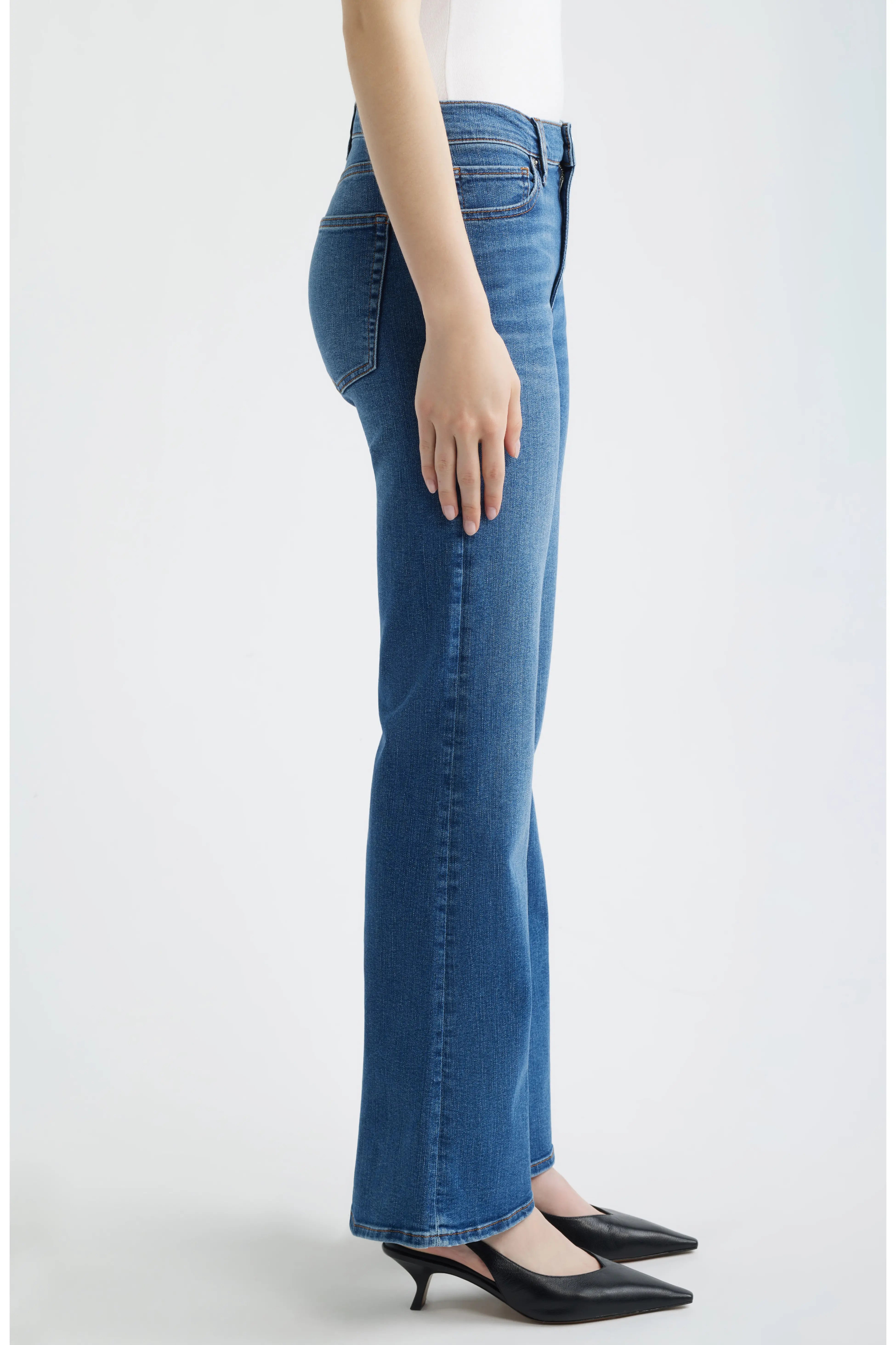 3002814 FRAME The Icon Denim Jean