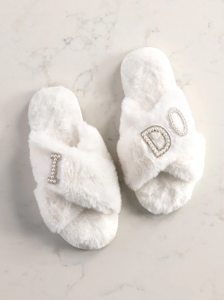 33-28i Shiraleah "I DO" Slippers