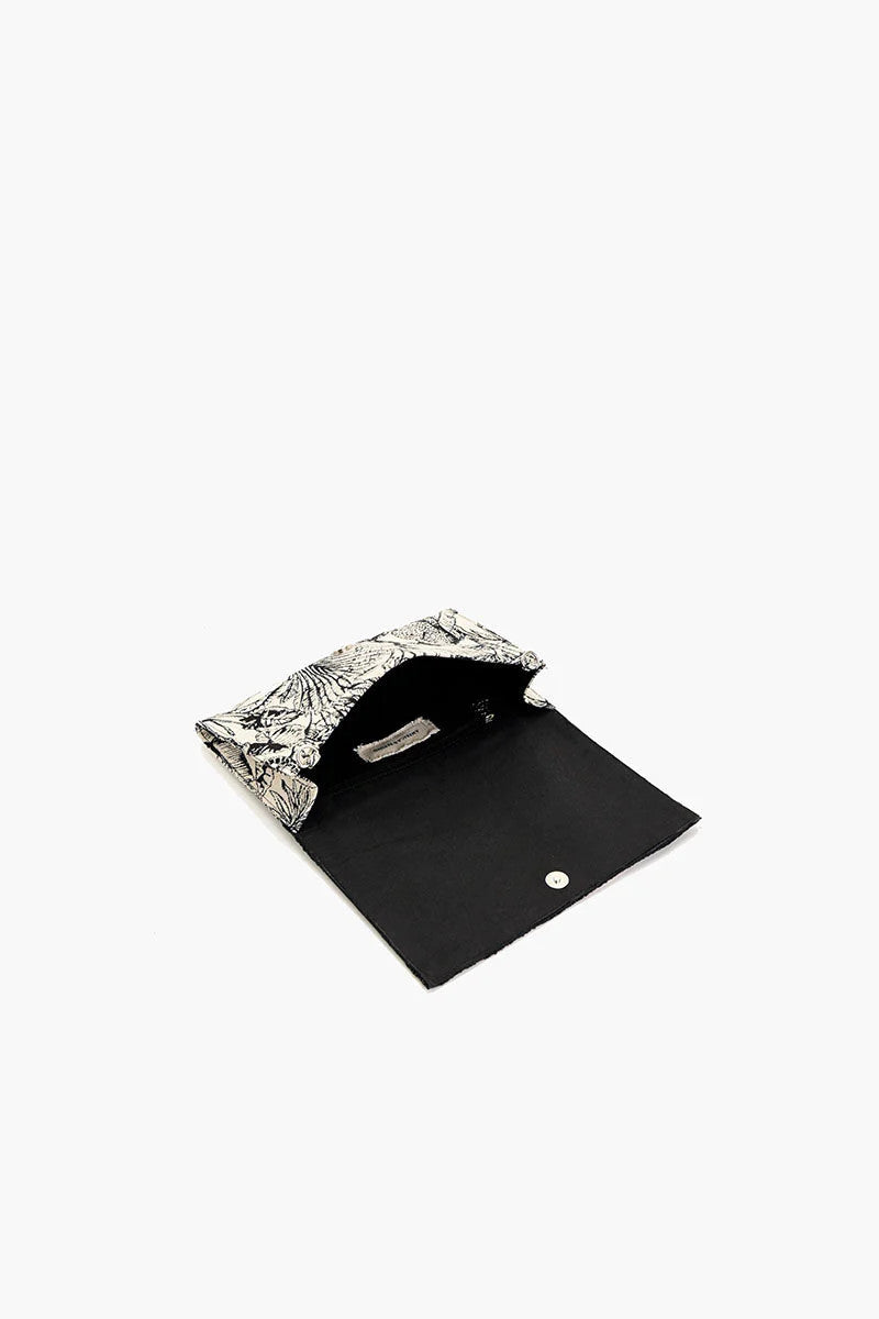 AB25-1535 America & Beyond Embellished Clutch