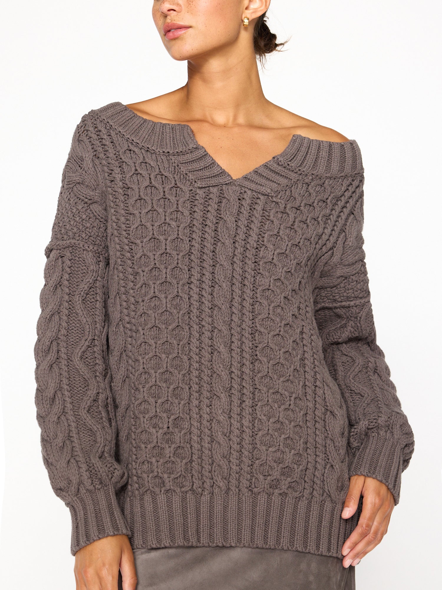 MOK3945f BROCHU WALKER Talia Handknit Cable