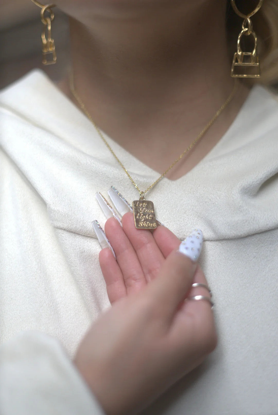 LG122 'Let your Light Shine' necklace on 18in chain