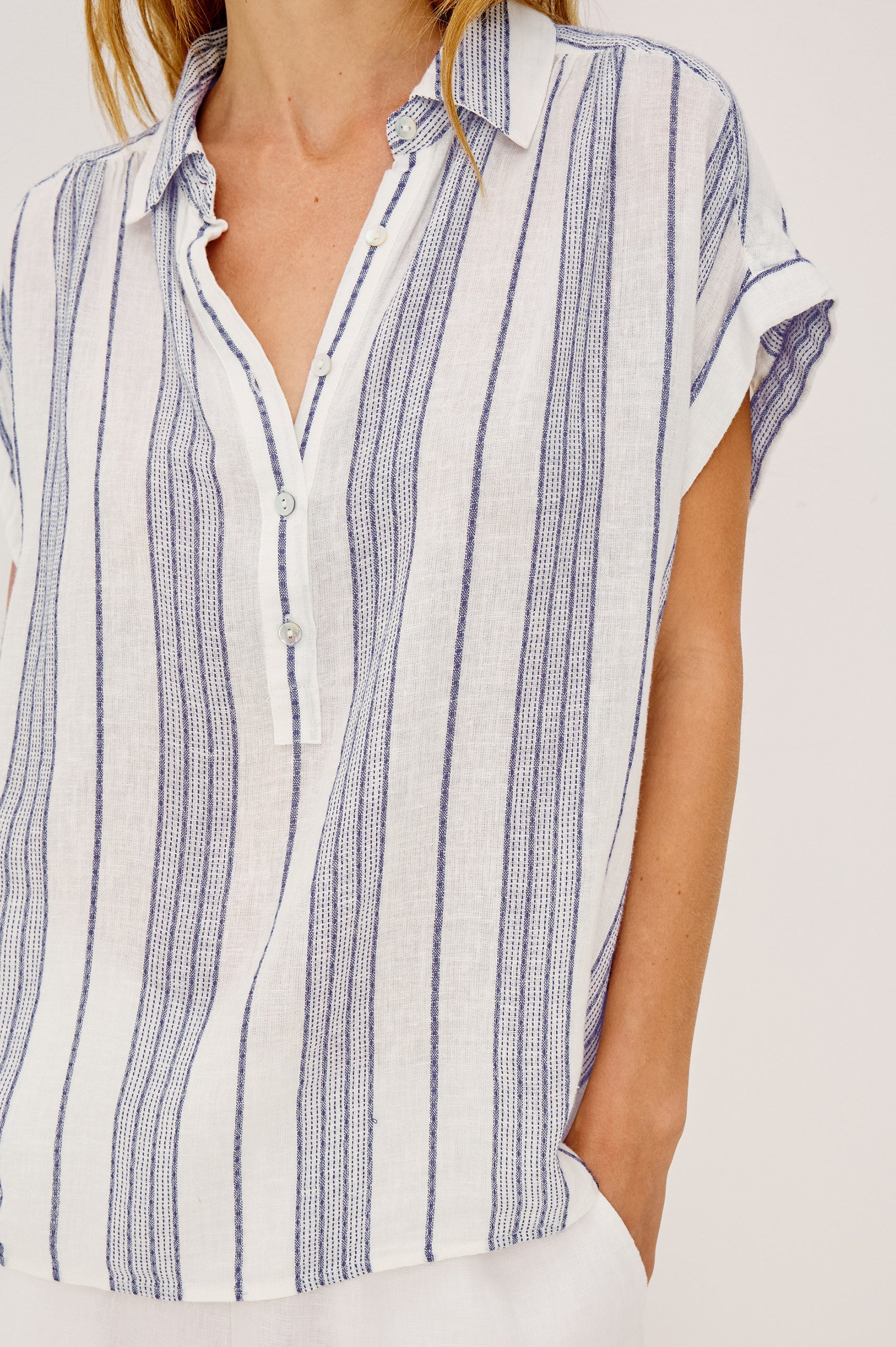 200-572A-8749SS RAILS The Tuscany Shirt