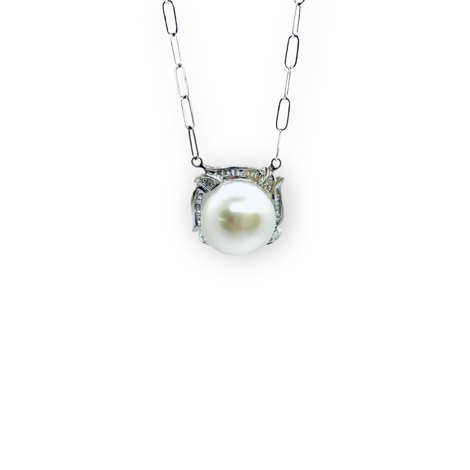 351540-c693 14kt gold 11.50mm white south sea pearl and .36ct total diamond on 18inch open link chain