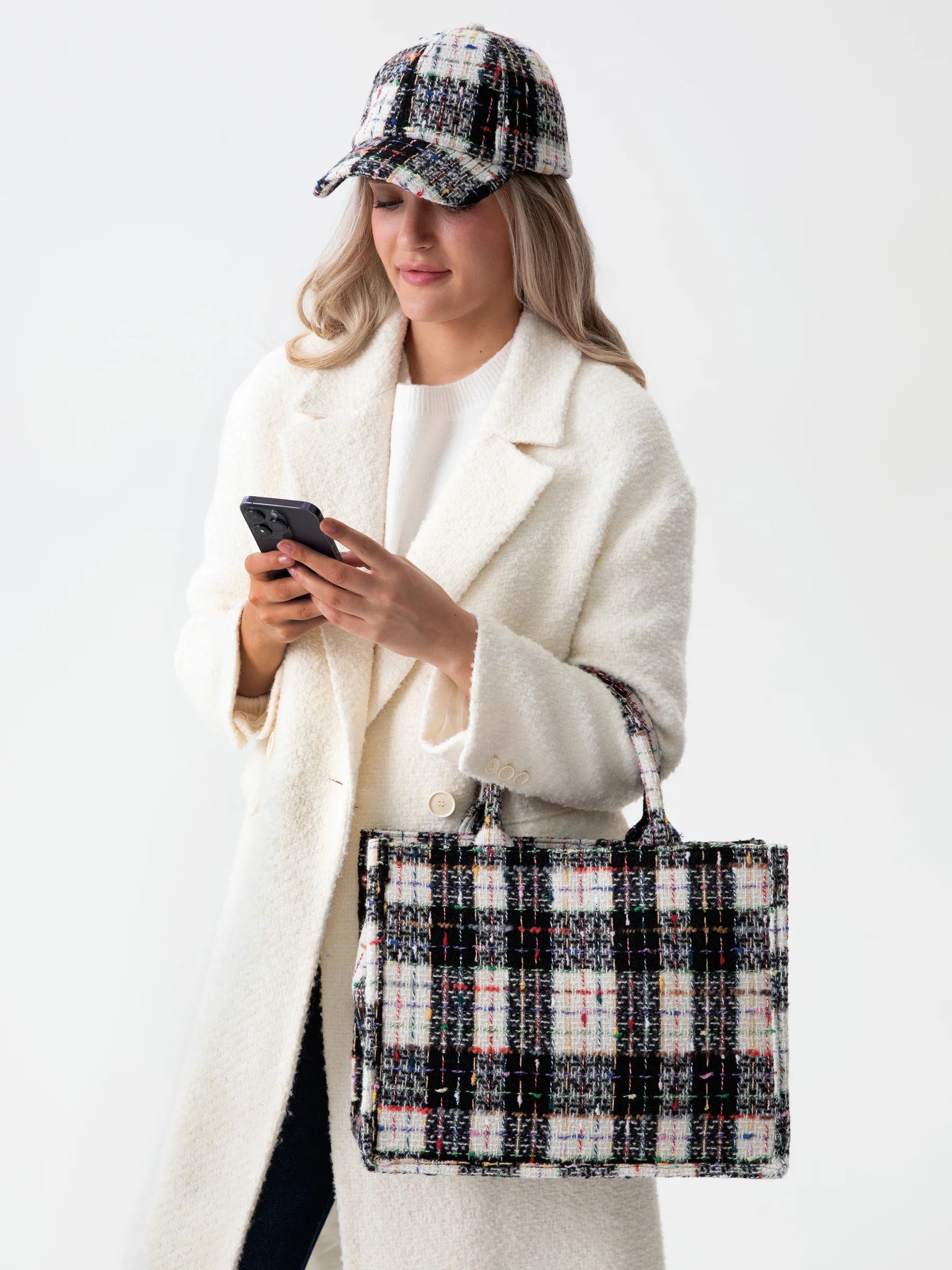 01-83-663BLK Shiraleah Romy Tote
