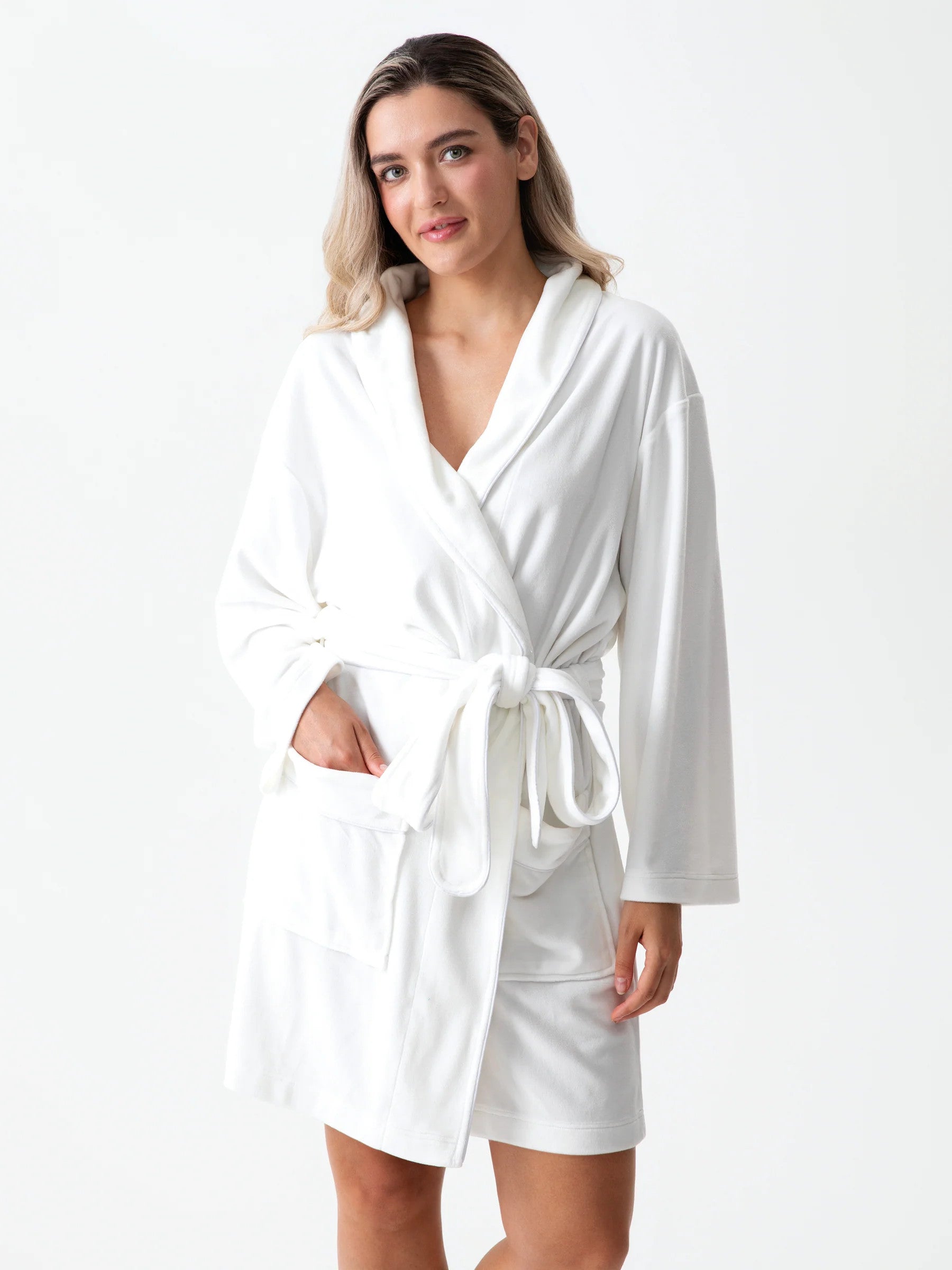 04-88-607WH Shiraleah Bride Robes