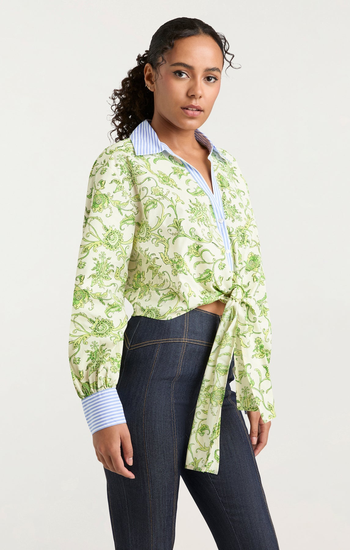 ZW13949652z Cinq a Sept Paisley button