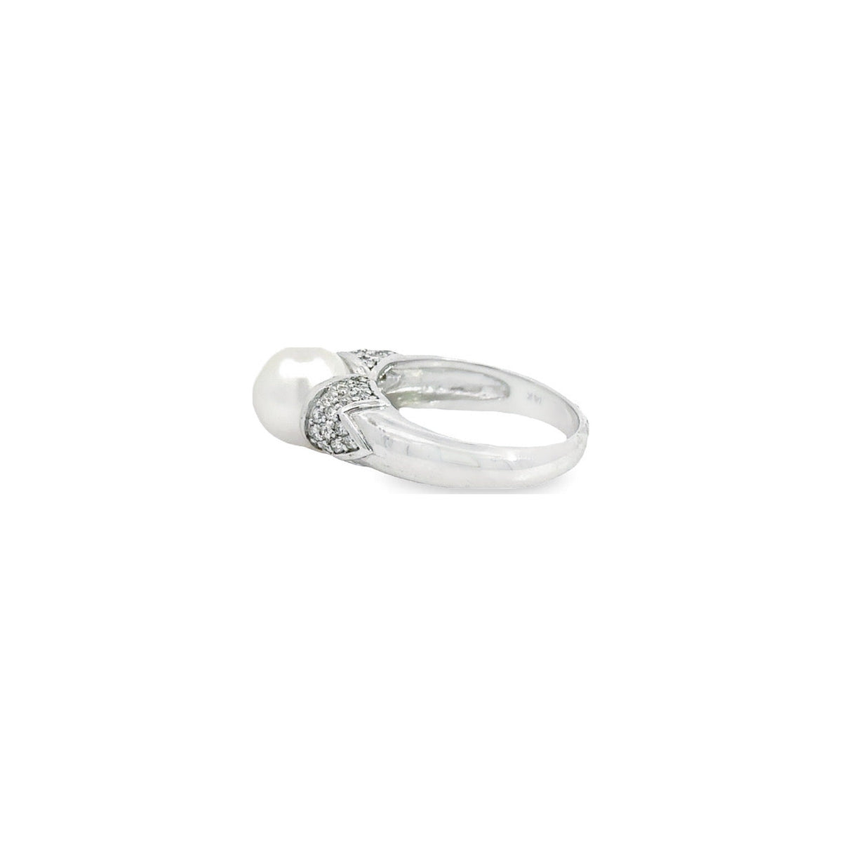 14kt White Gold Japanese Pearl Ring side view