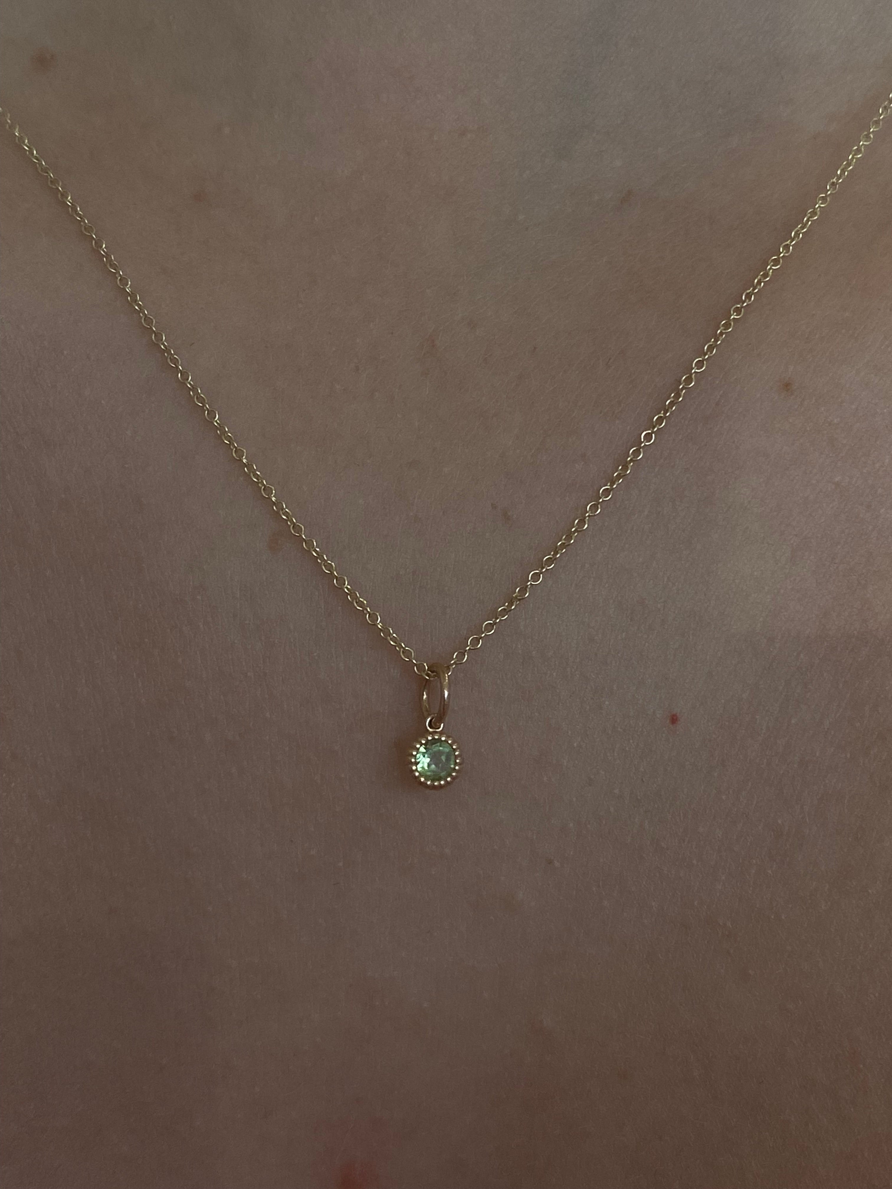 WD136 Peridot August Birthstone - 14kt Peridot Pebble Charm