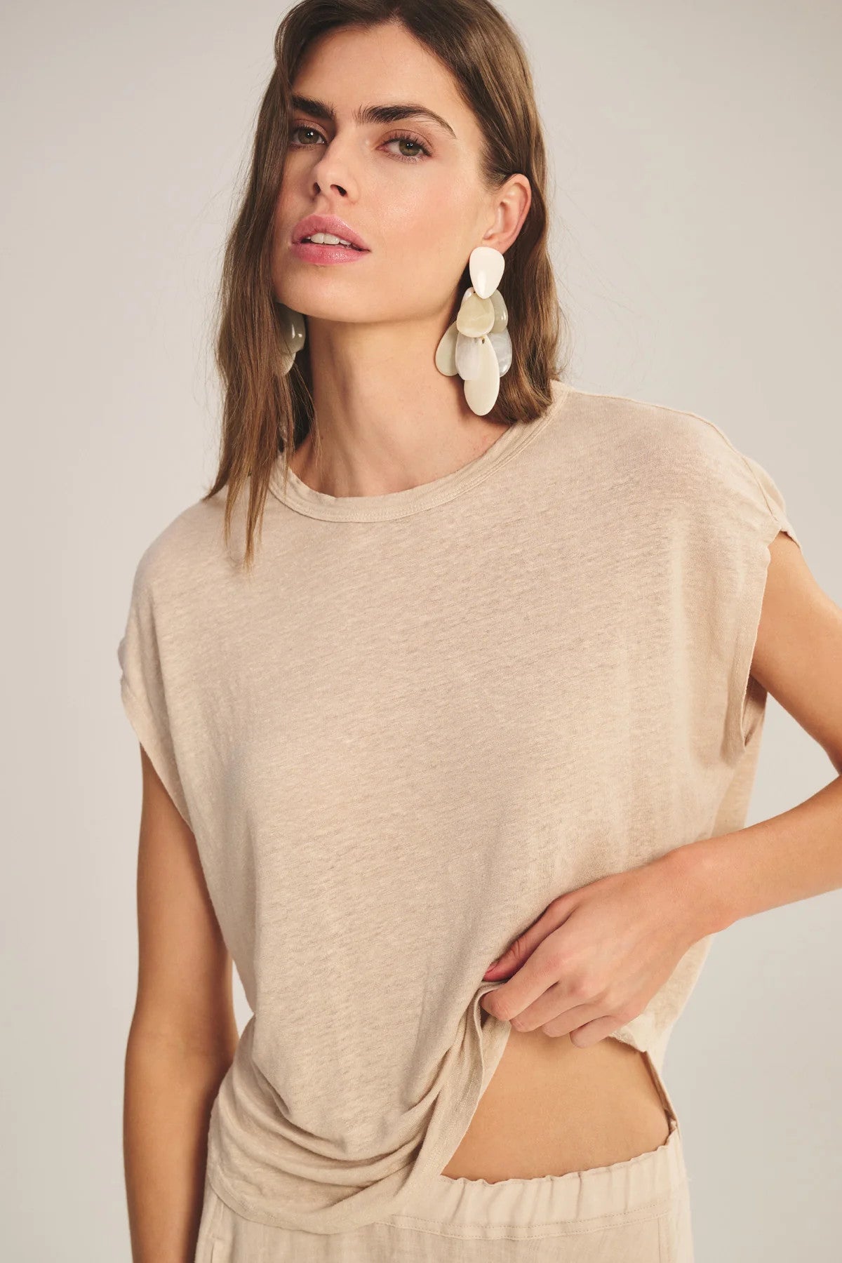 SINCLAIR07sc Velvet Sinclair Linen Tee