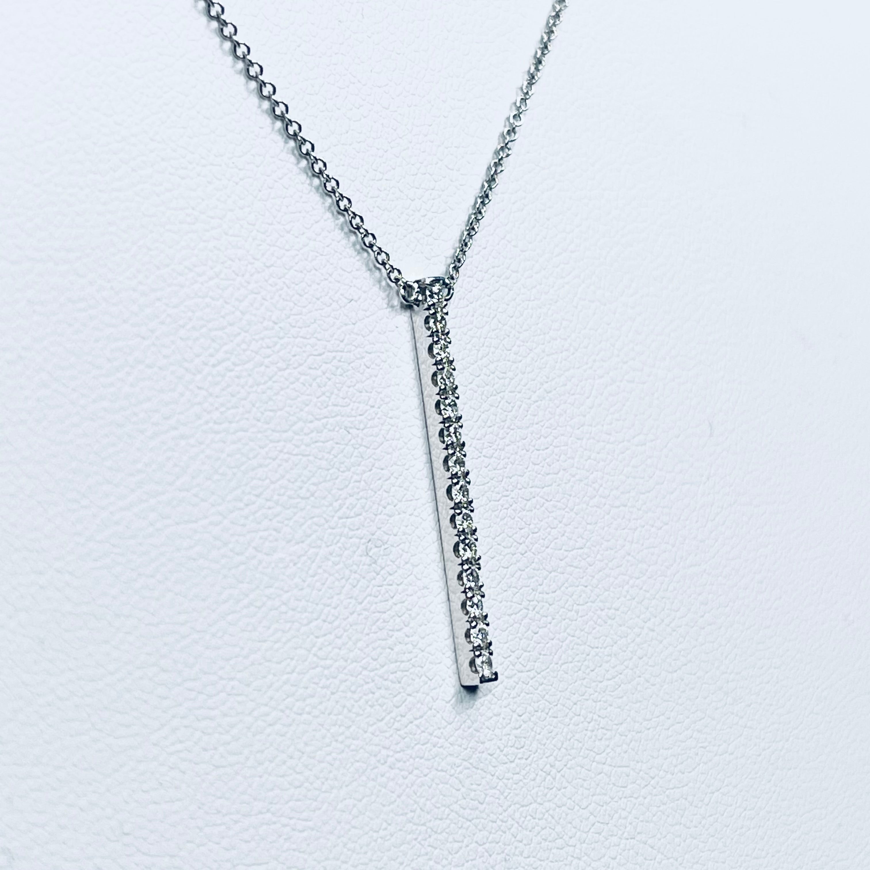 WD467 14kt gold .25ct prong set stick necklace