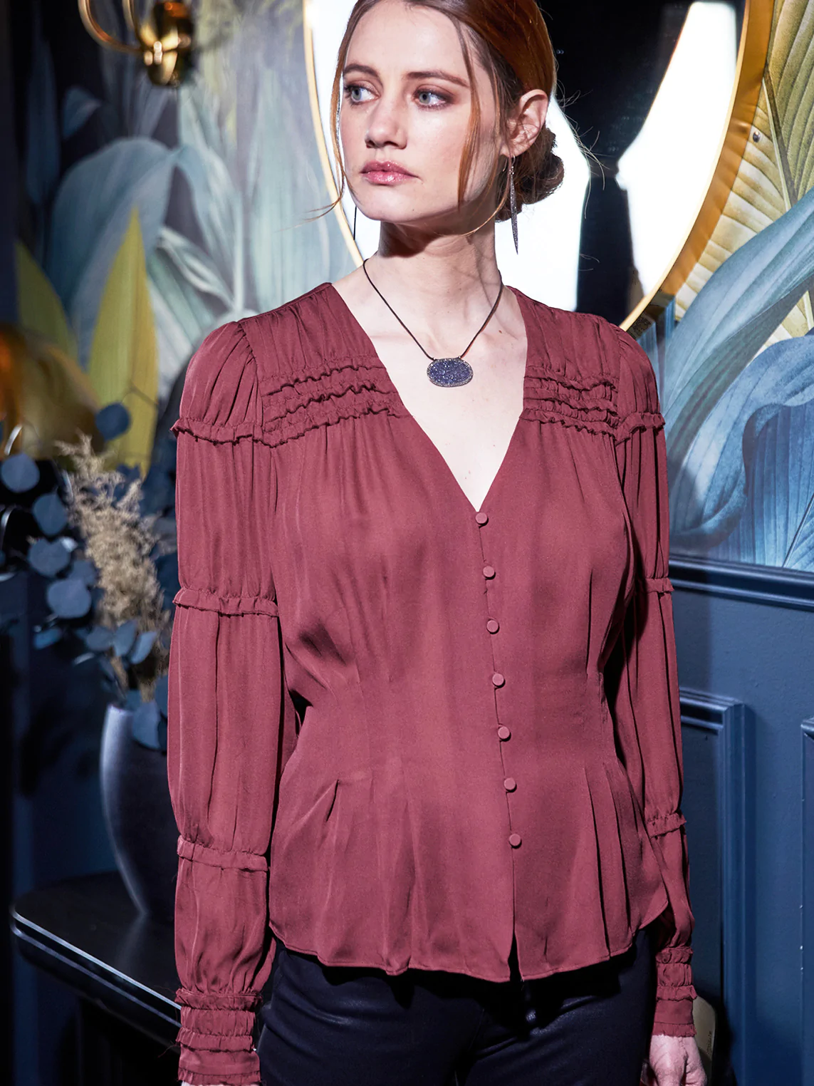 T1519MAG GoSilk Go Belle Epoch Blouse