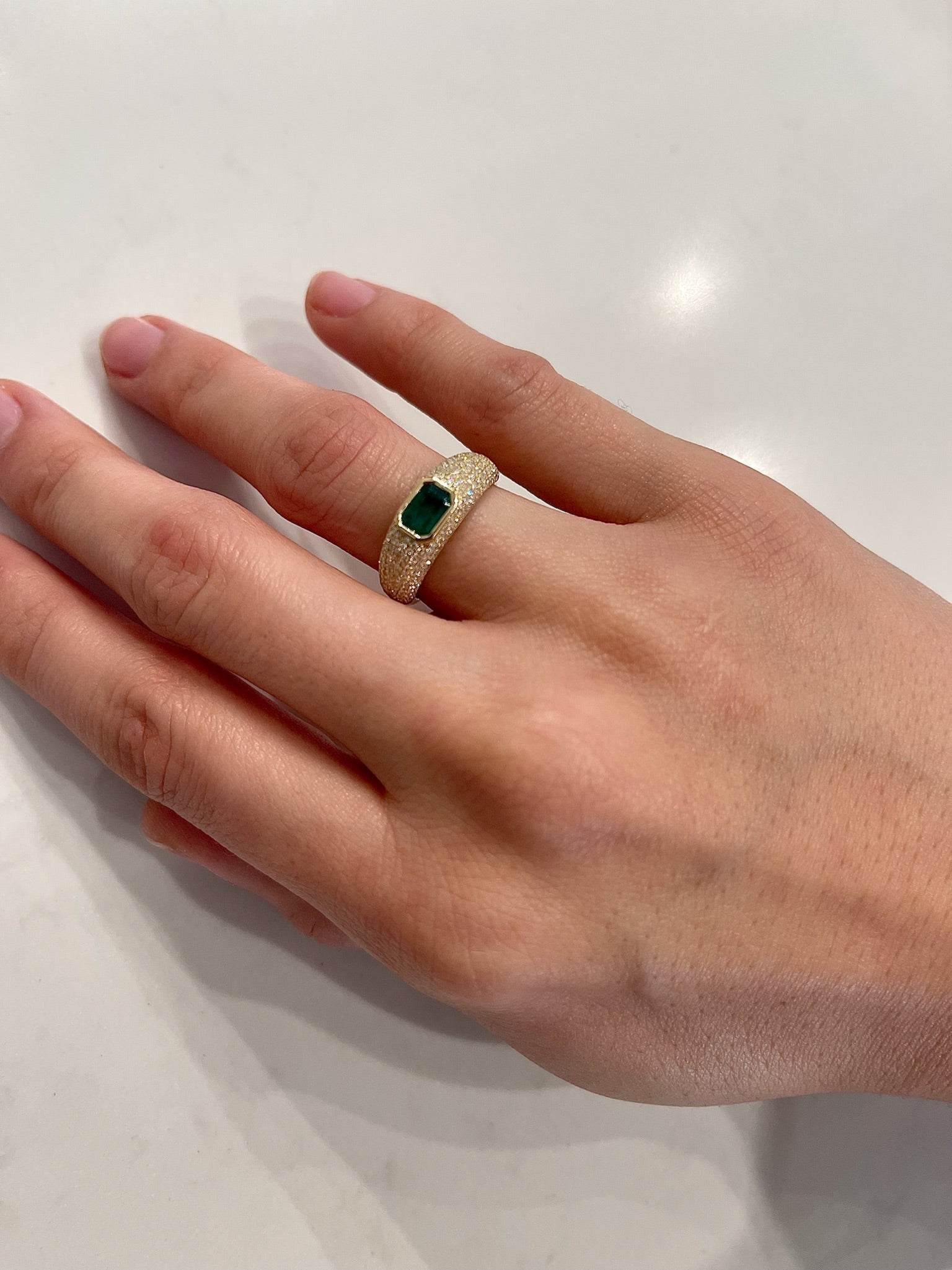 WD915 14kt gold, Diamond and Green Emerald