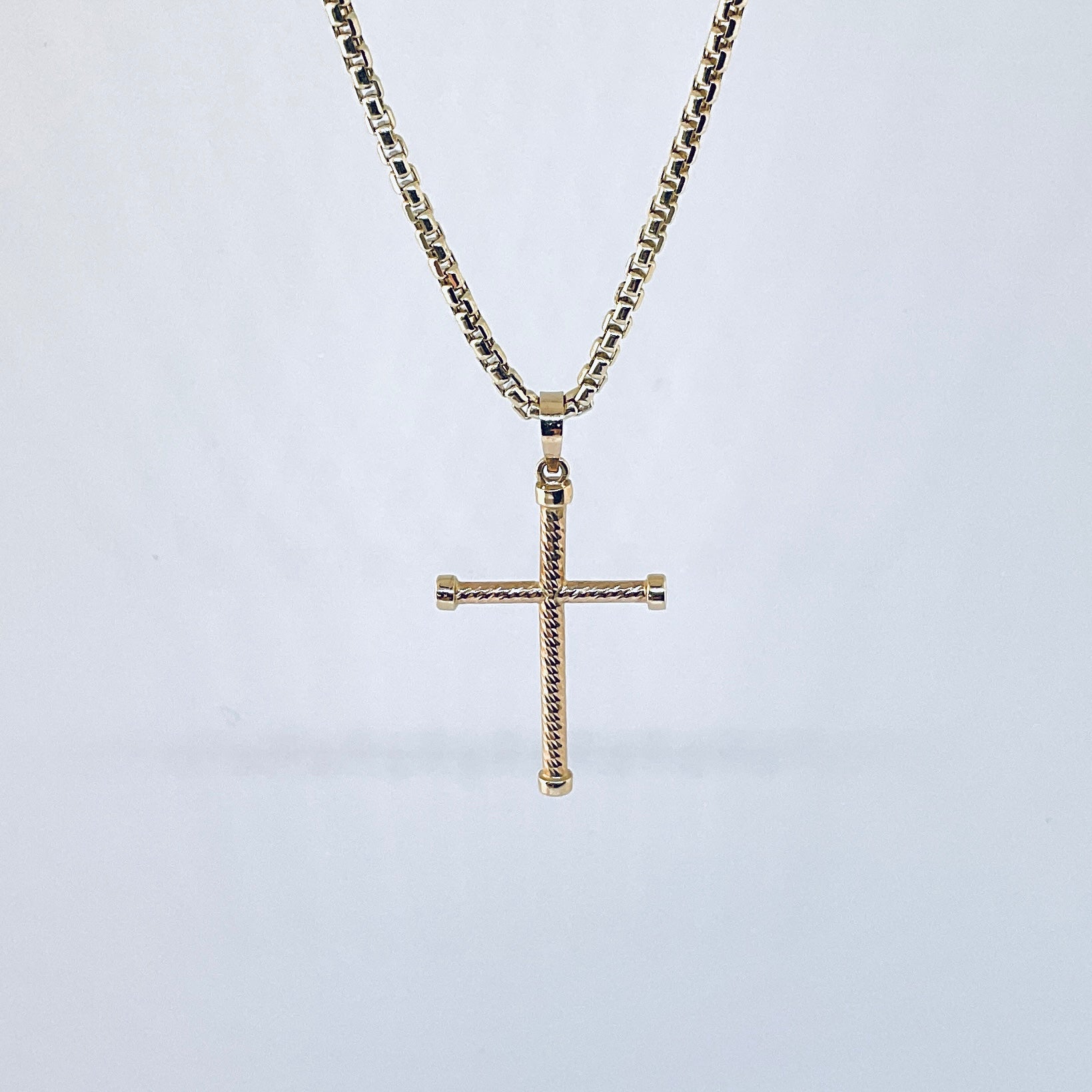 WD939 14kt Rope style Cross Pendant only