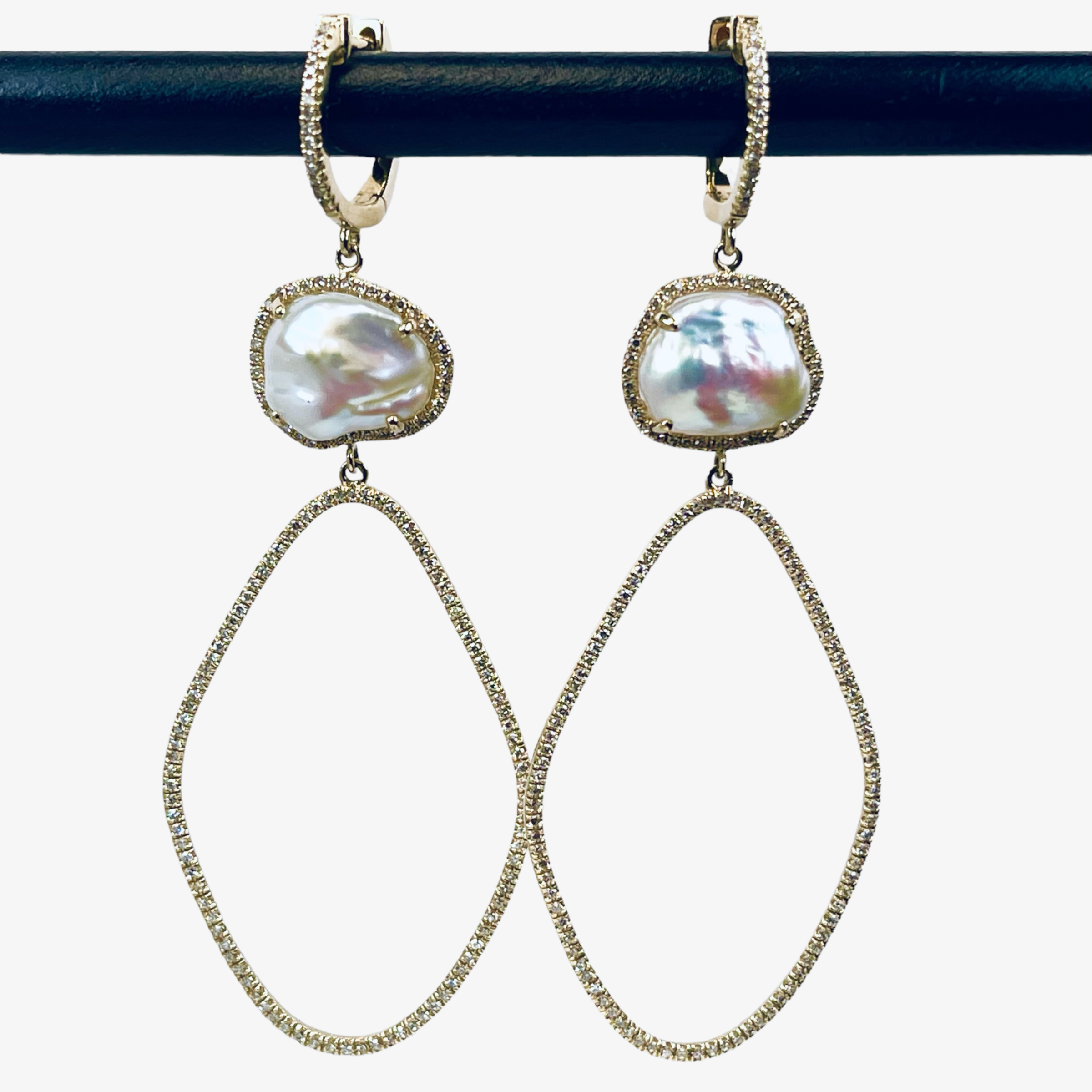 WD415 - 14kt Diamond and Baroque Pearl Earrings