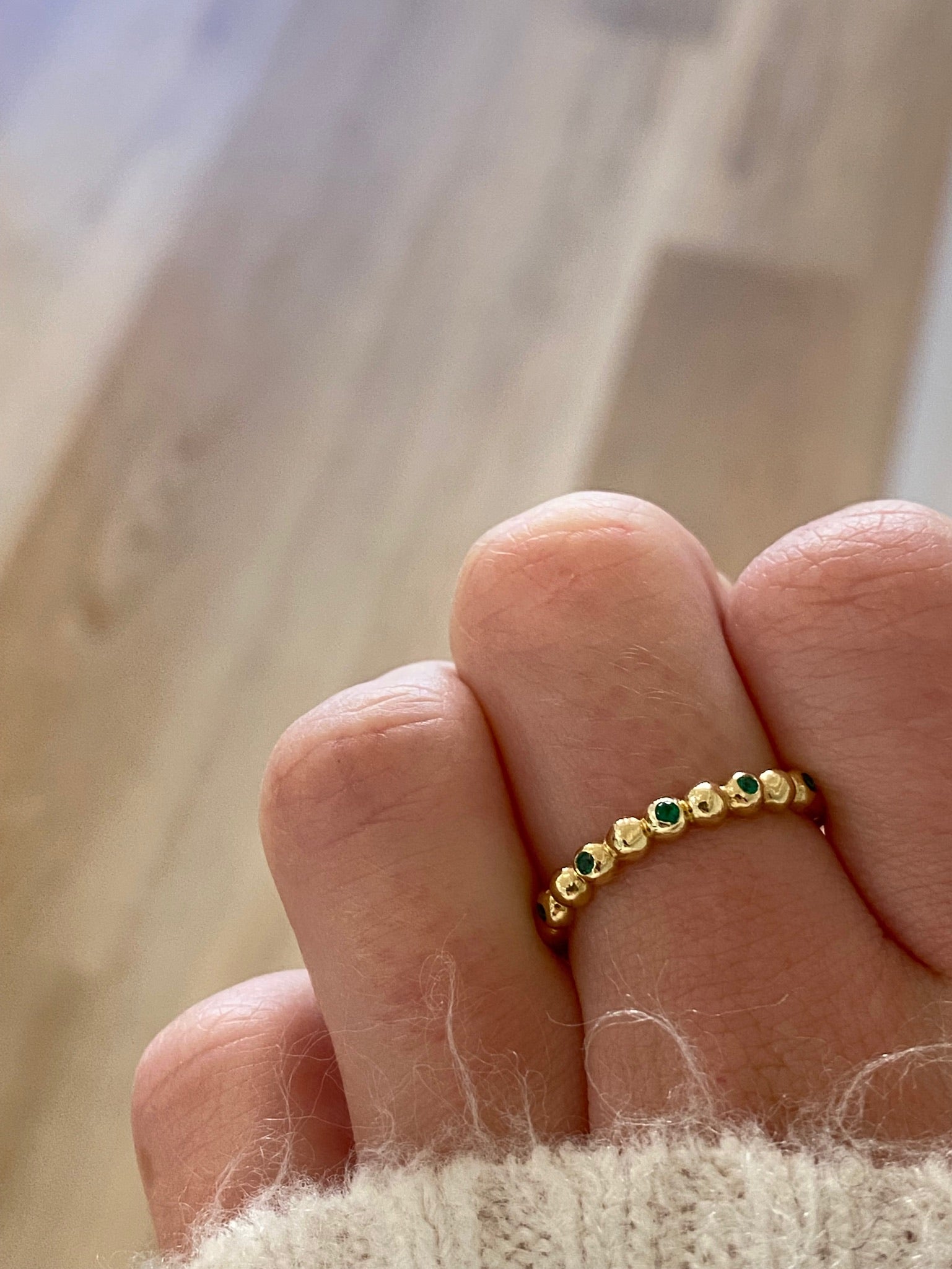WD925 14kt gold green emerald Bubble ring