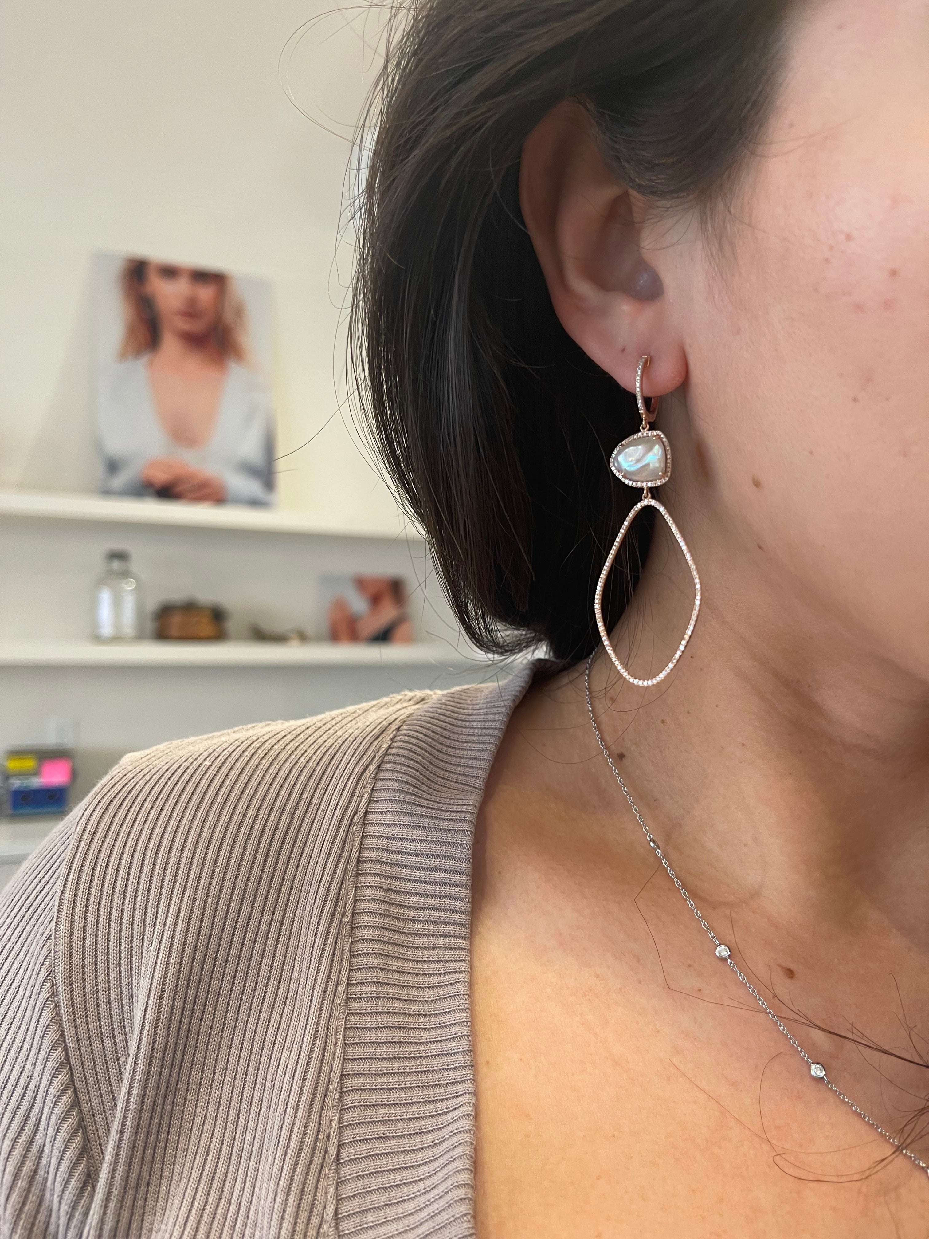 WD415 - 14kt Diamond and Baroque Pearl Earrings