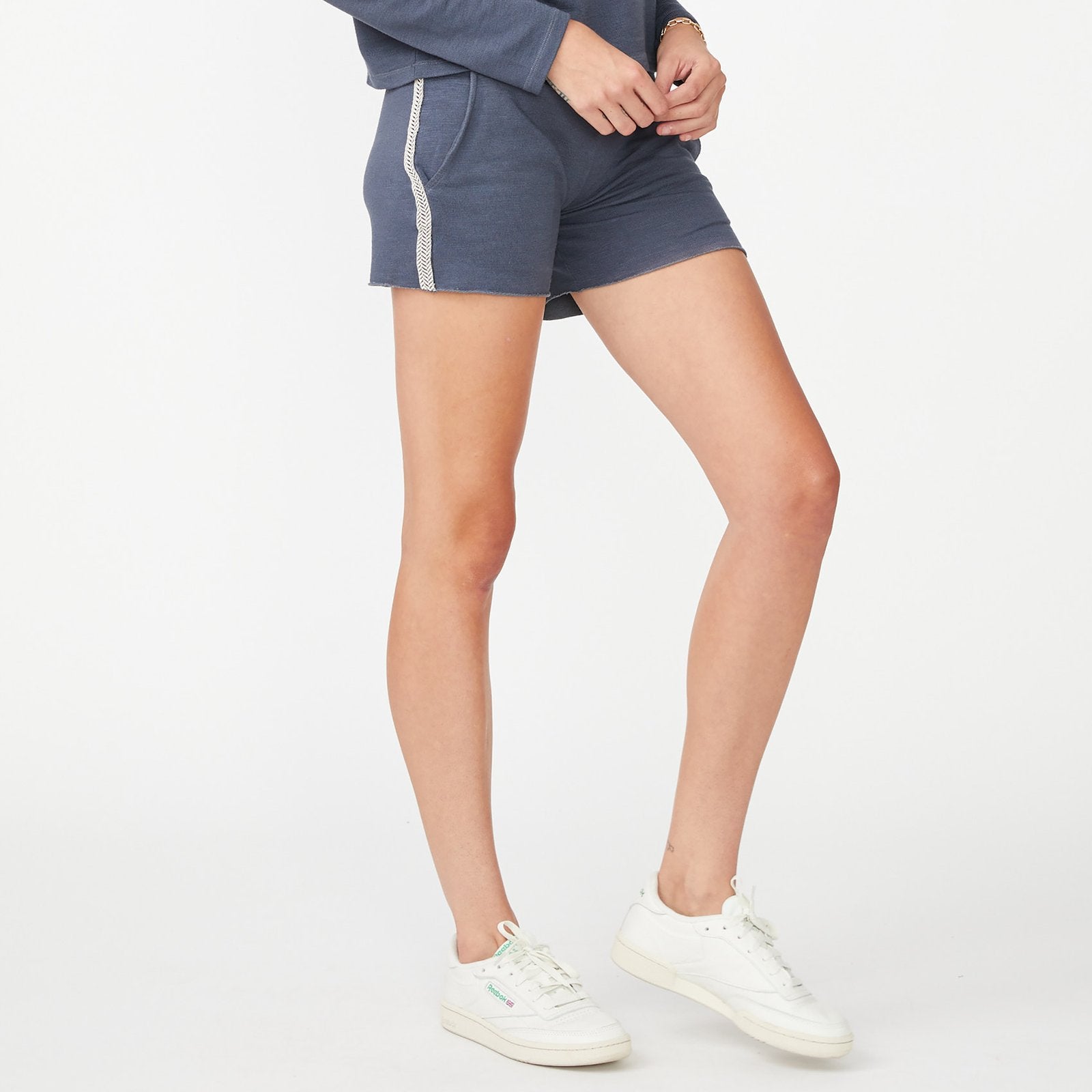 HB0275-8 Monrow supershort short