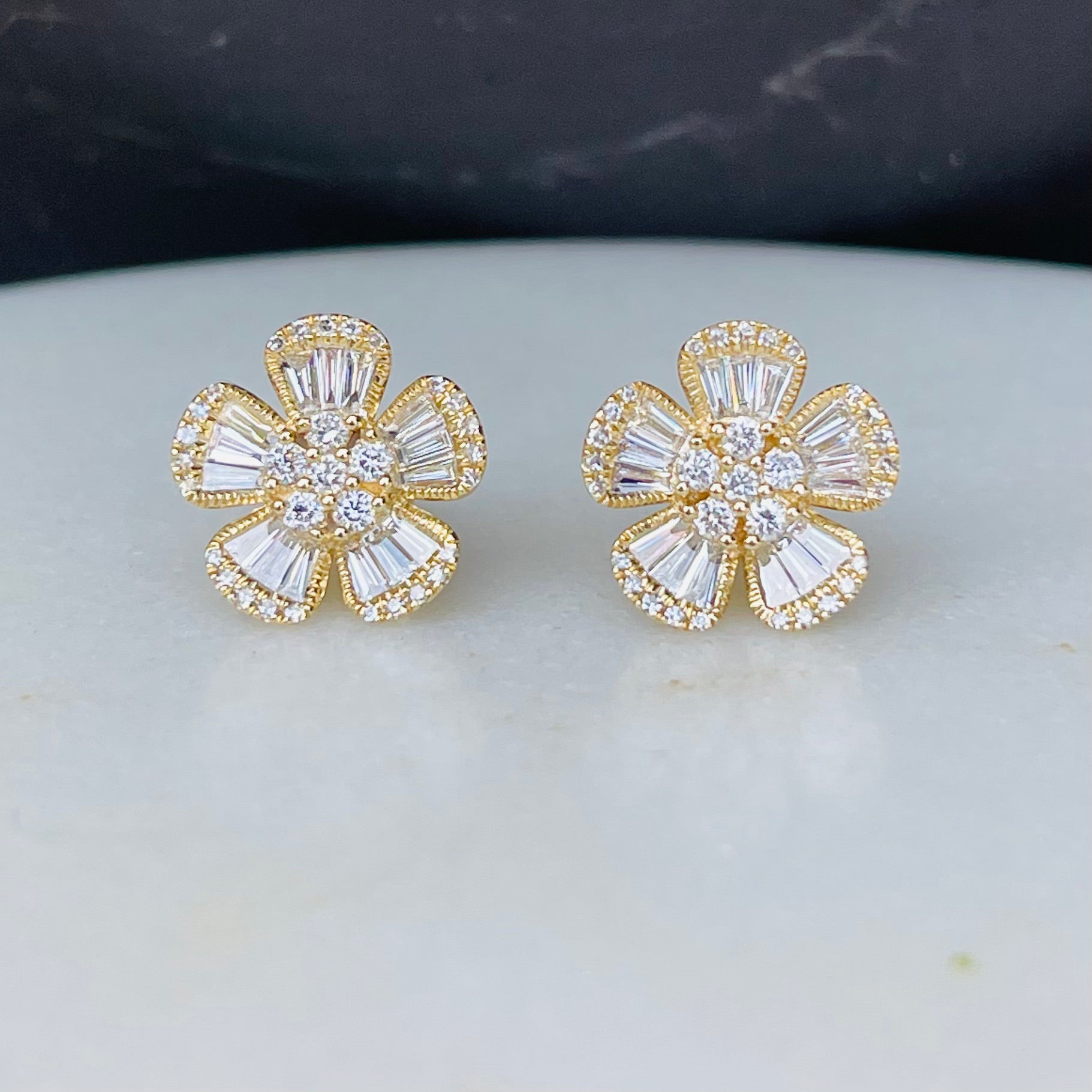 WD909 14kt gold baguette diamond flower stud earrings