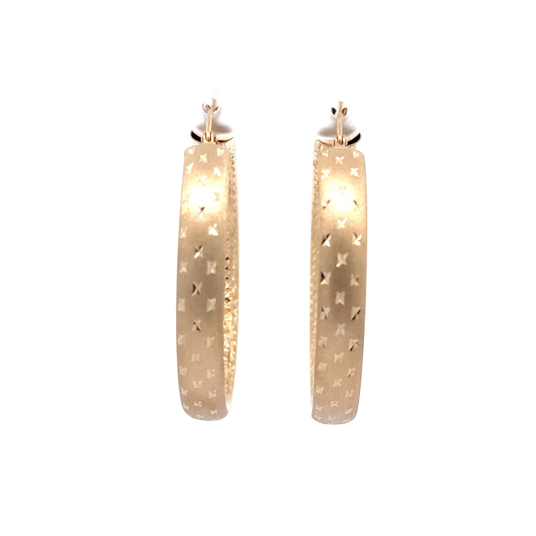 WD1155 14KT GOLD DIAMOND CUT DETAIL DESIGN HOOP 1.5"