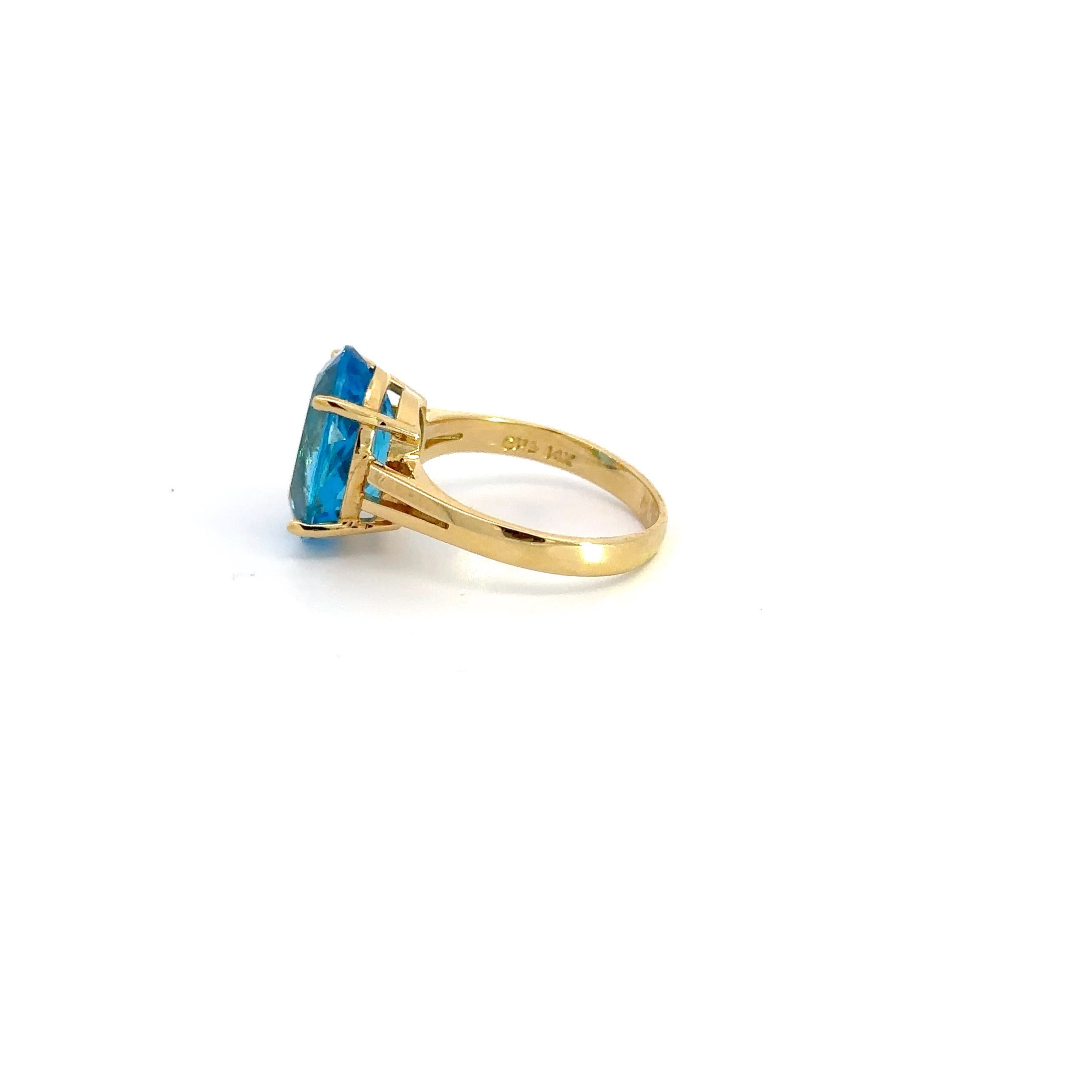 35750-bt6.5 14kt yellow gold 7.60ct Blue Topaz Ring