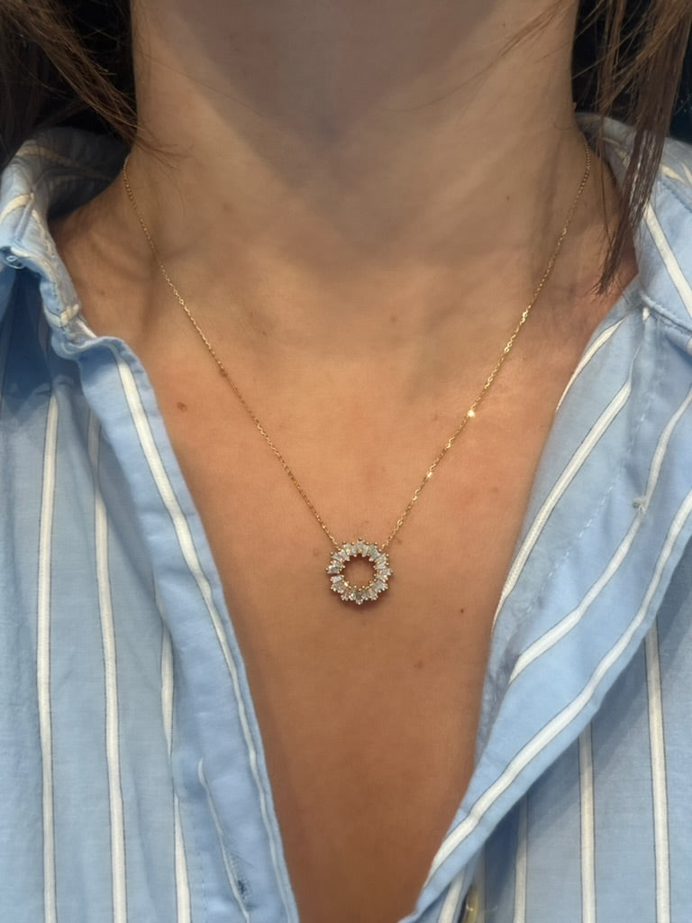 WD1833 14kt Gold Baguette Cut Diamond Circle