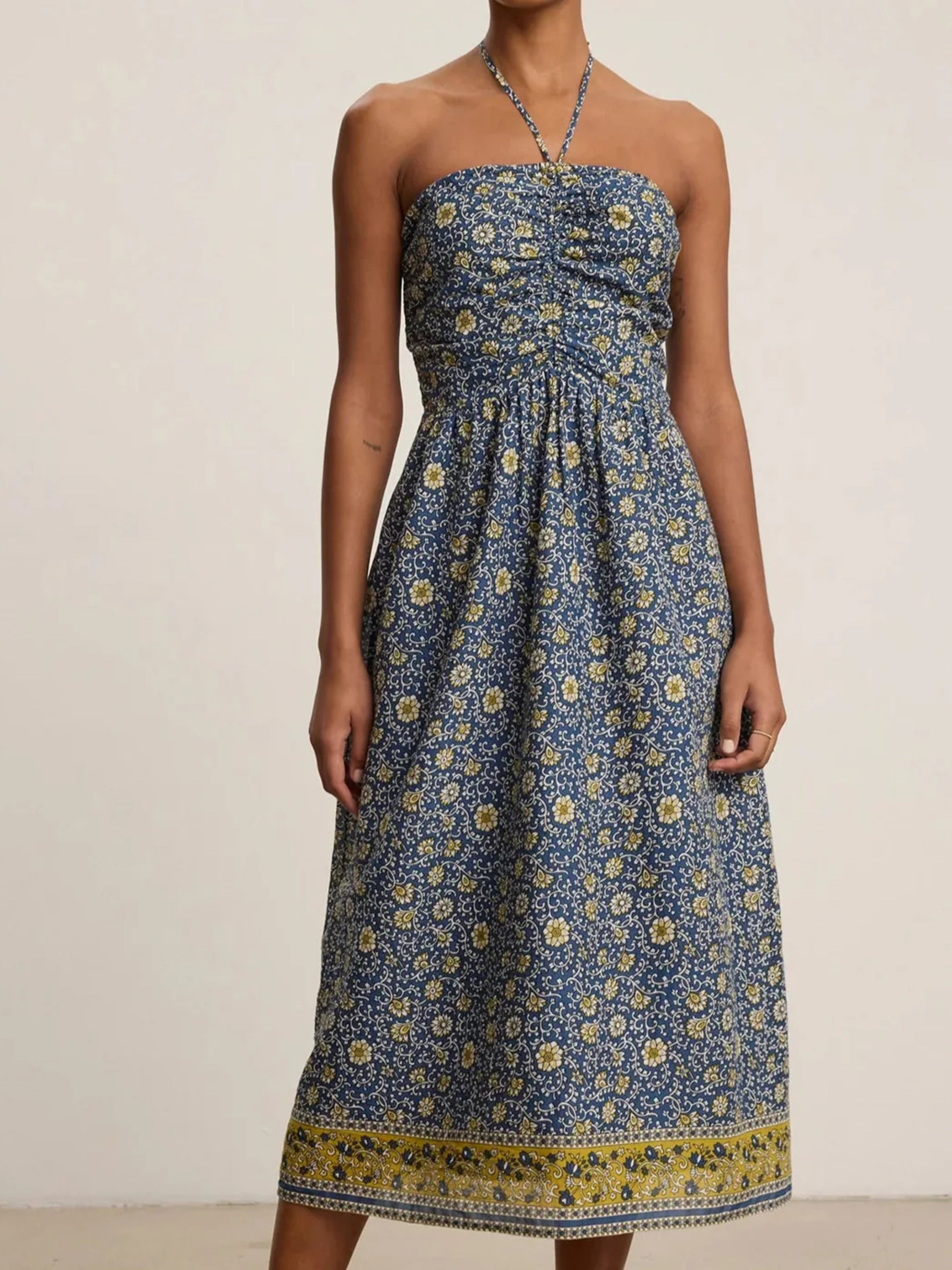 ODETTE07bf Velvet Halter Dress