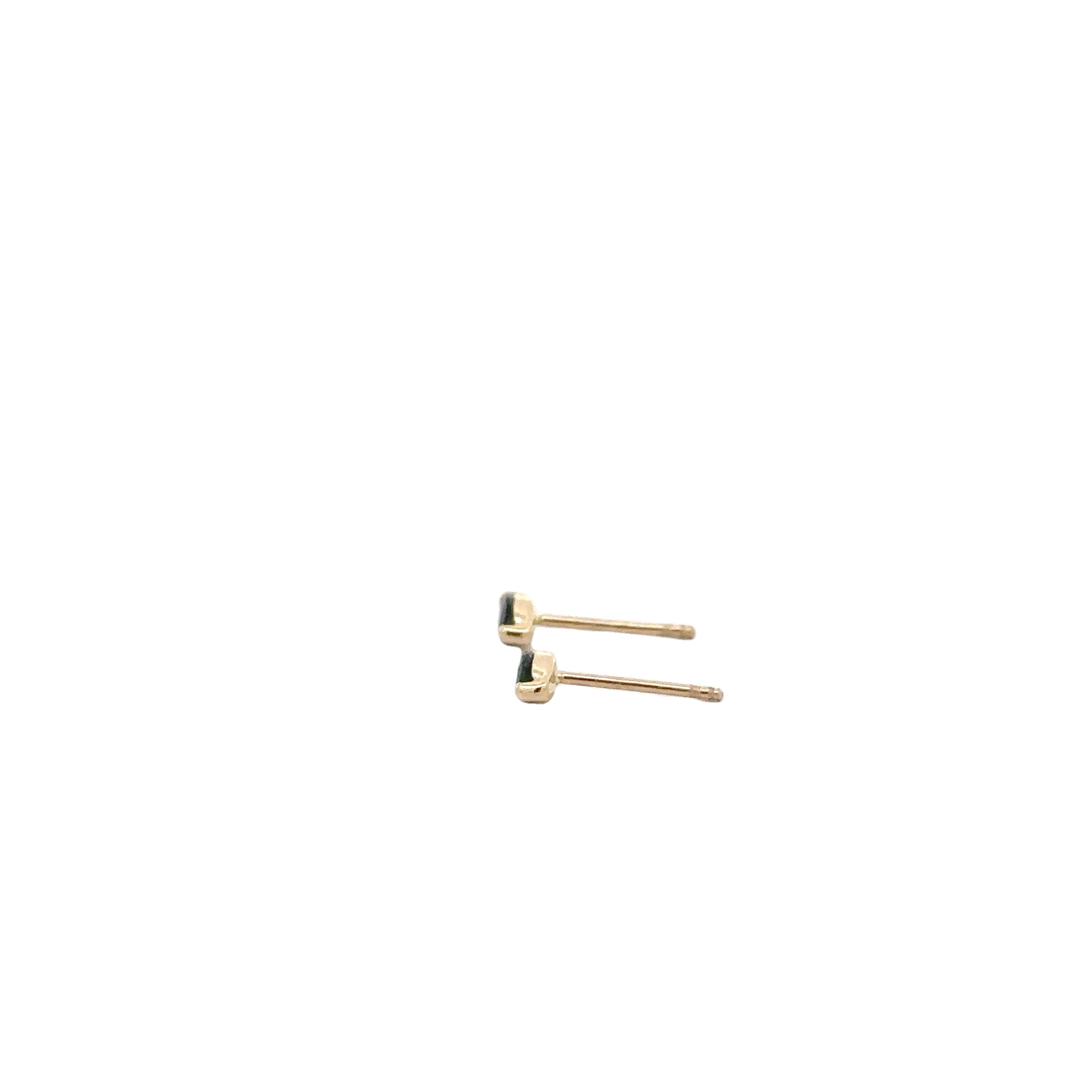 WD1776 14kt gold Sapphire Marquise Stud Earrings