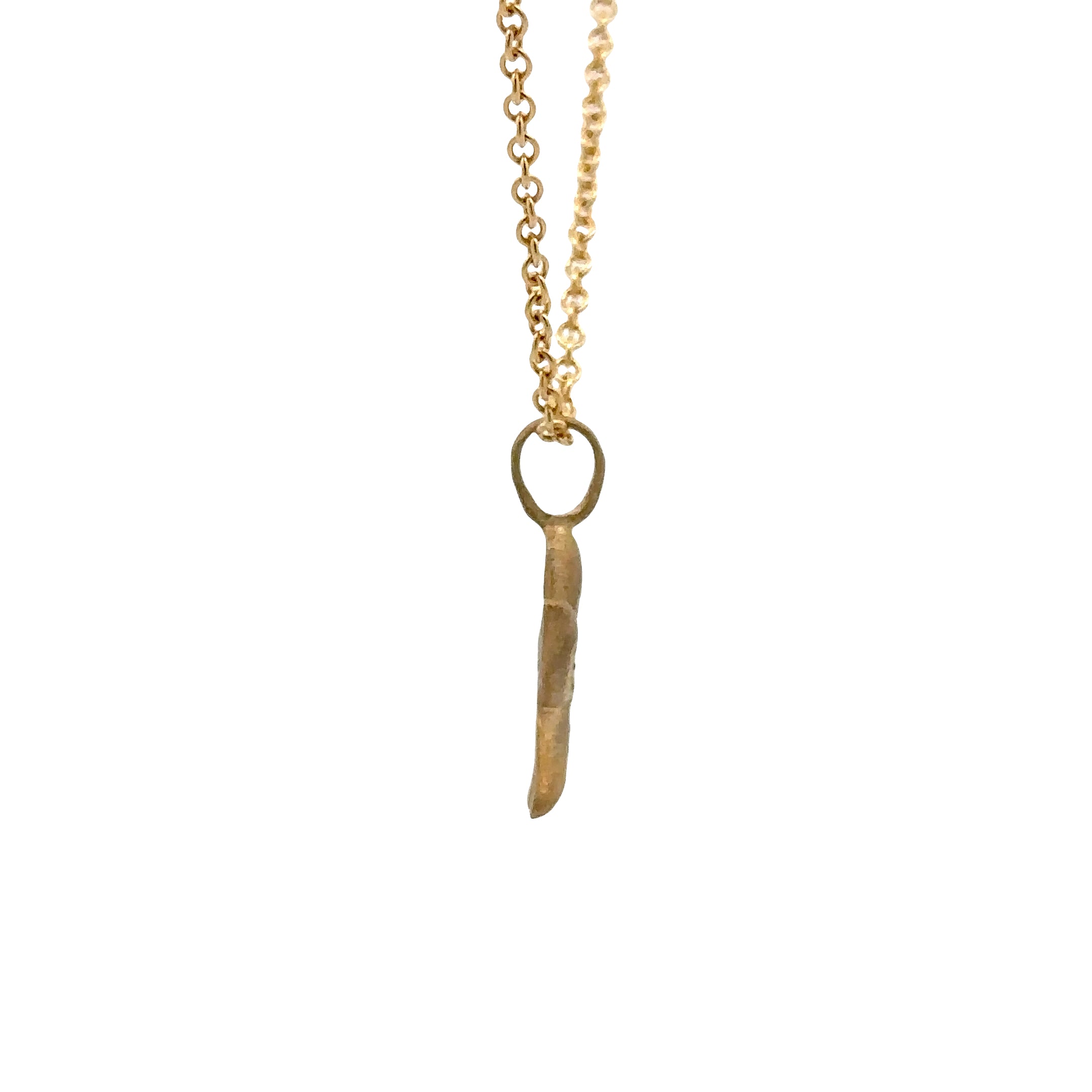 WD93 14kt Matte gold starfish with diamond center