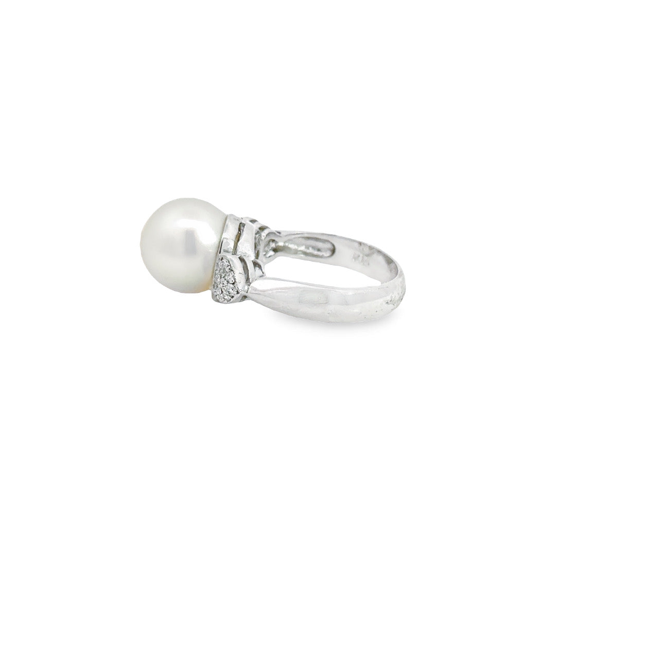 352440-84 14kt Wgold 11.4mm White South Pearl, .20ct diamond RING