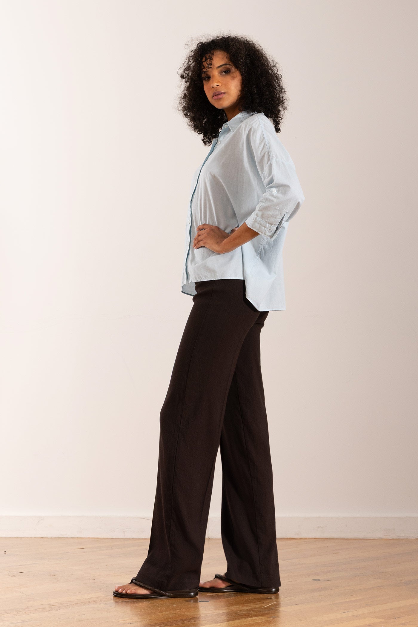 F1159-S24LE Avenue Montaigne Strech Linen Flavia pant
