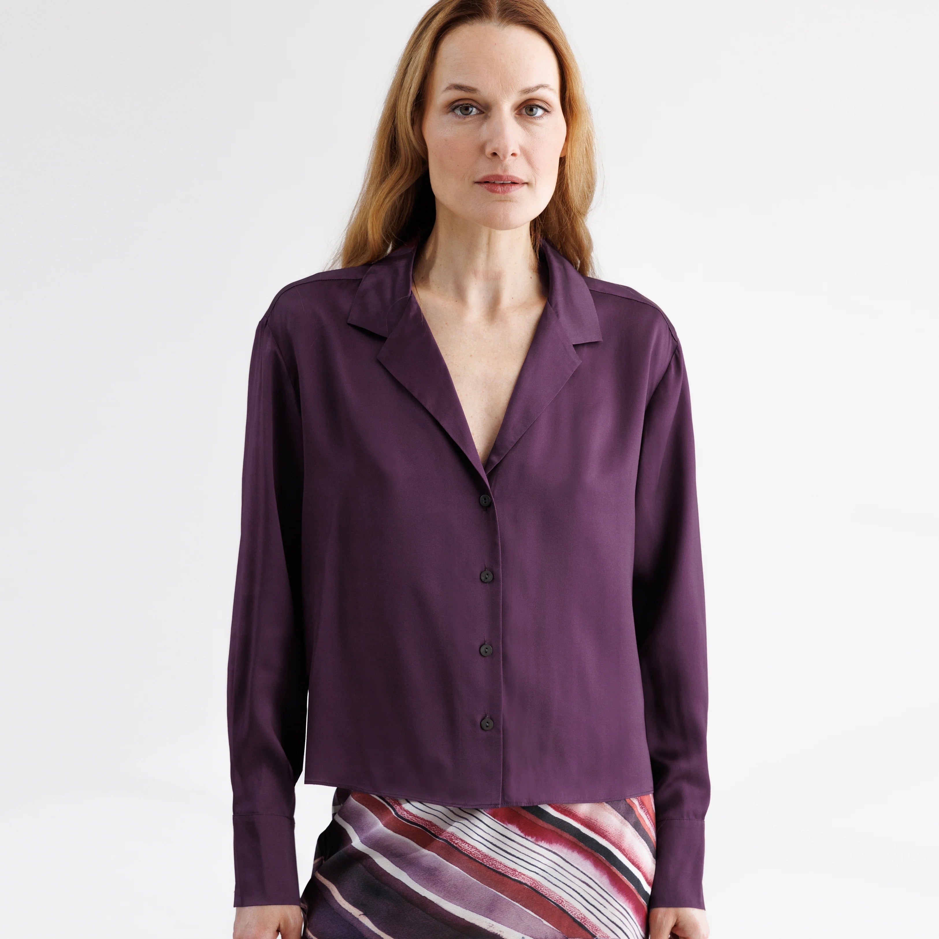 T1691p Go Silk Go Top Notch Blouse