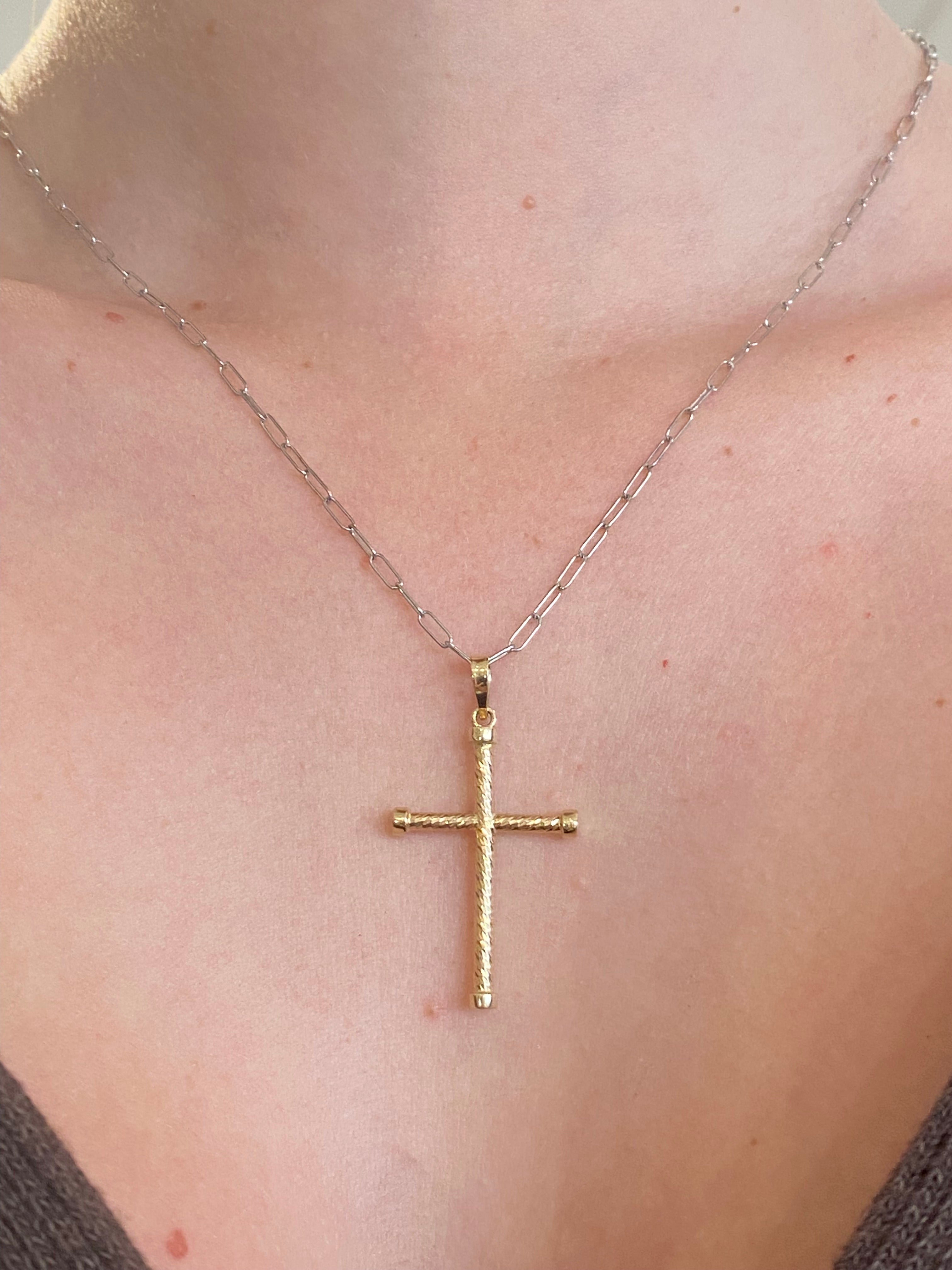 WD939 14kt Rope style Cross Pendant only