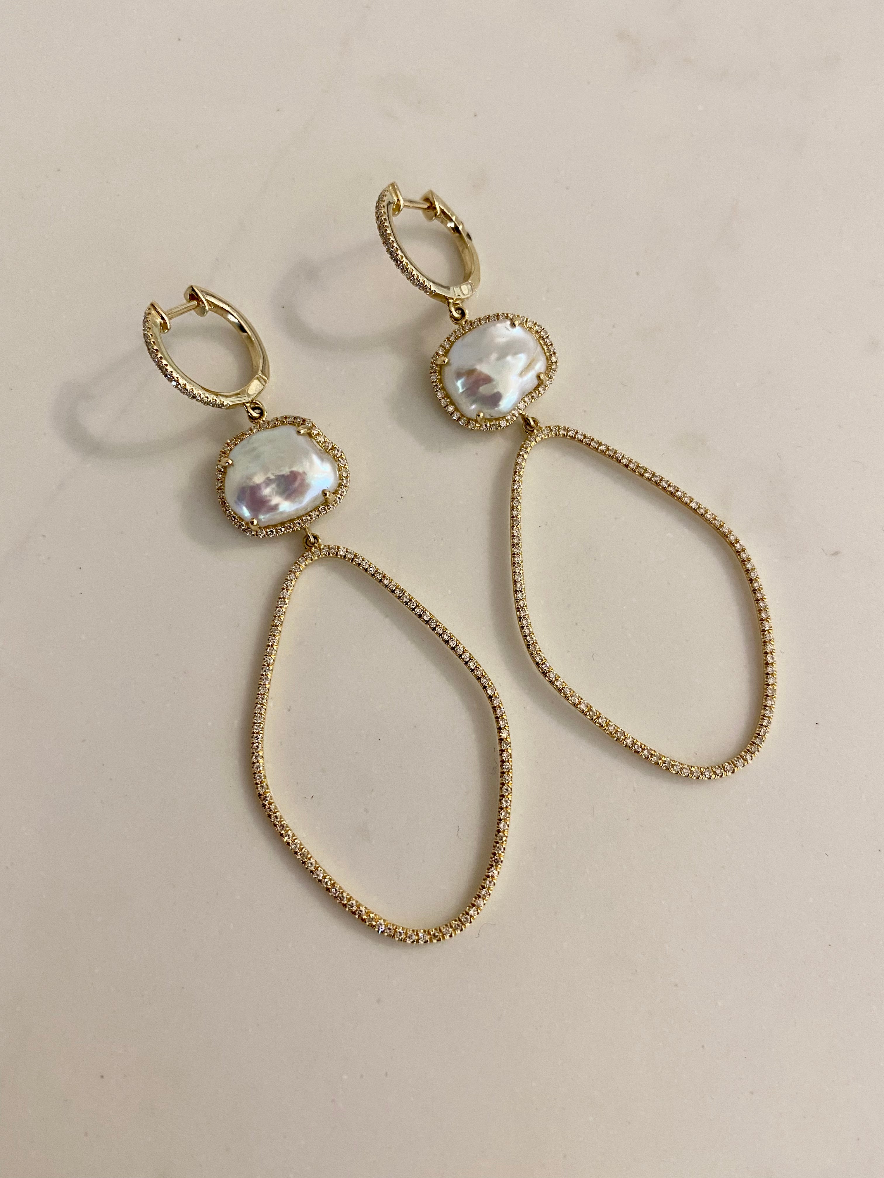 WD415 - 14kt Diamond and Baroque Pearl Earrings