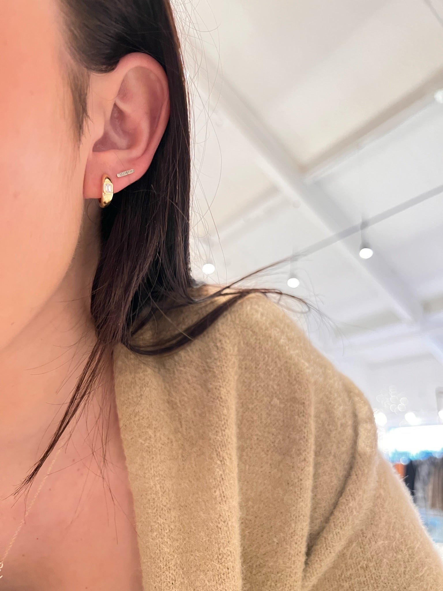 WD1053 14kt Diamond Hoop