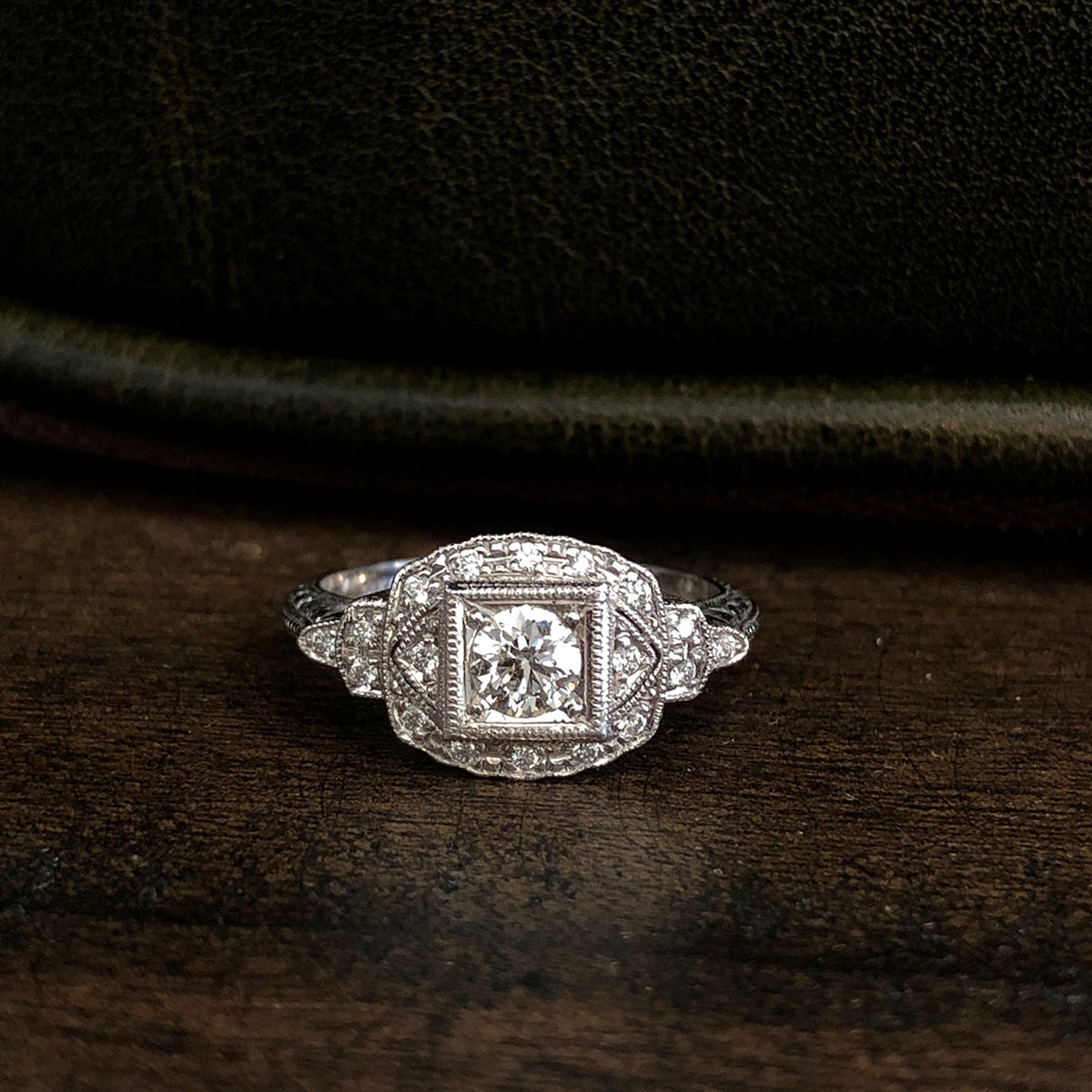 Hand Engraved 18kt Gold Diamond Ring A4965